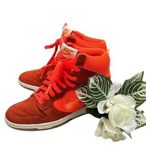 🎊HP🎉Nike Women Shoe Dunk Sky Essential Size 8 Sneaker Hidden Heel Rare Crimson